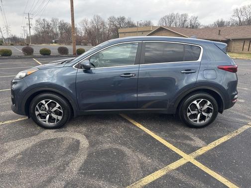 2022 Kia Sportage LX