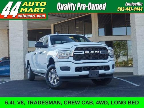 White 2022 RAM 2500 Tradesman Crew Cab 4x4 8' Box