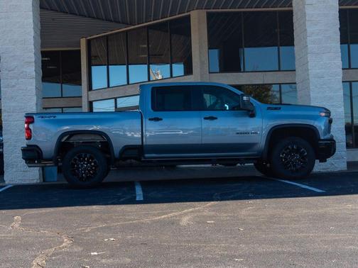 2025 Chevrolet Silverado 2500 Custom