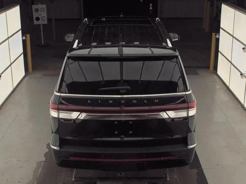 2023 Lincoln Navigator Black Label