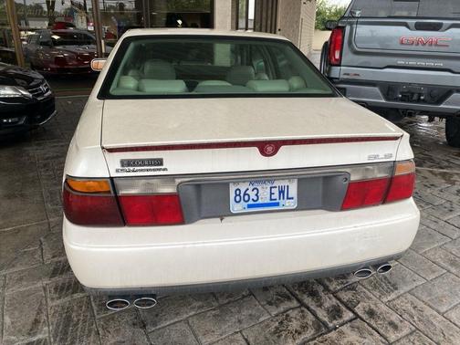1998 Cadillac Seville Base