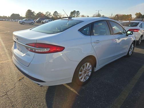 2018 Ford Fusion S