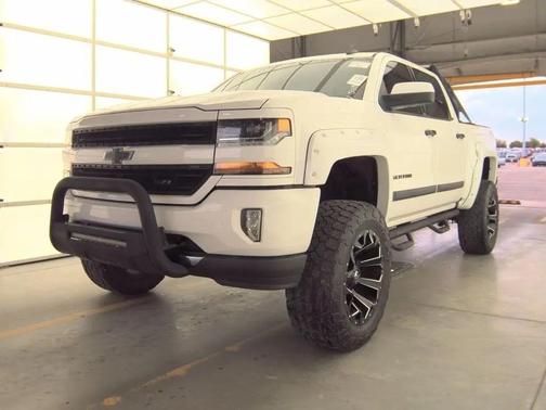 2017 Chevrolet Silverado 1500 2LT