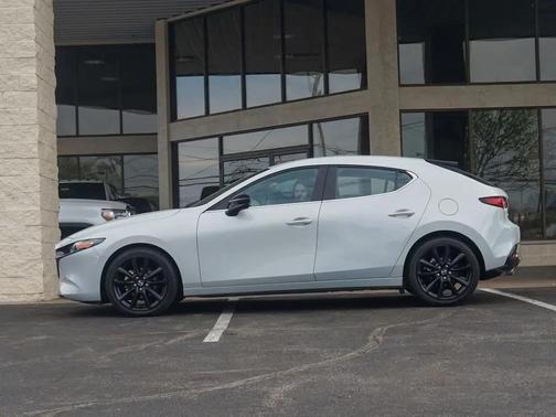 White 2024 Mazda Mazda3 2.5 S Select Sport