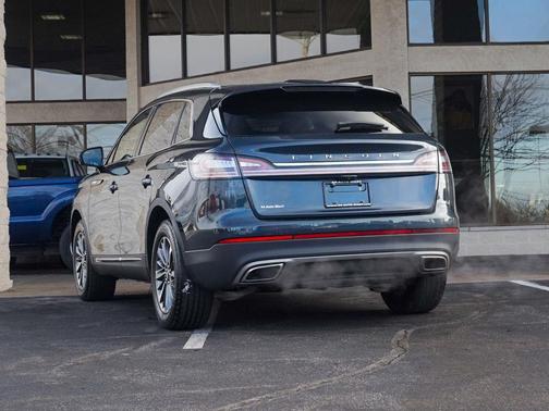 2023 Lincoln Nautilus Standard