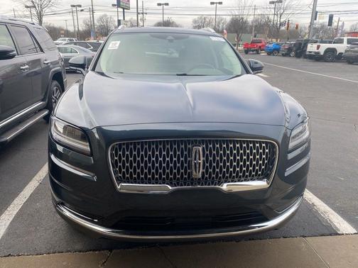 2023 Lincoln Nautilus Standard