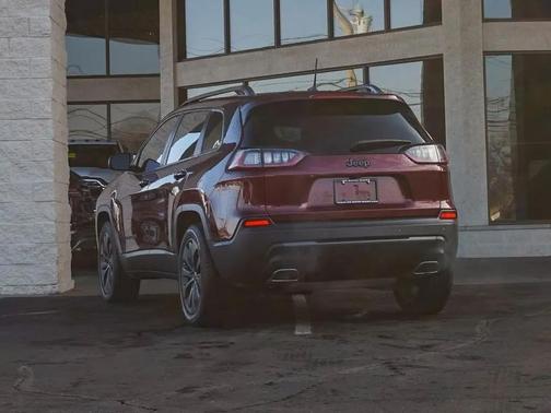 2021 Jeep Cherokee Latitude Lux