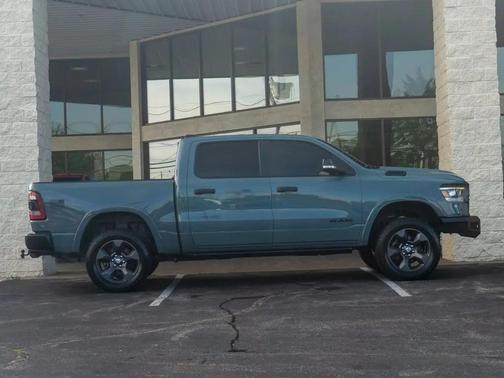 Gray 2021 RAM 1500 Big Horn/Lone Star