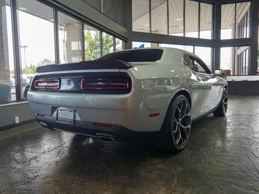 Silver 2019 Dodge Challenger SXT