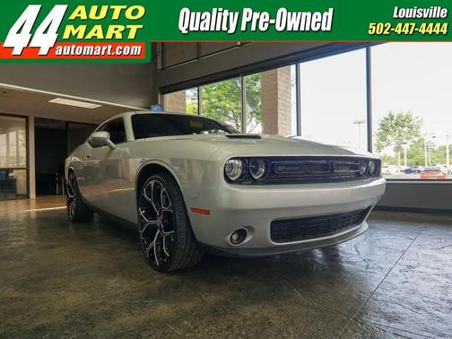 Silver 2019 Dodge Challenger SXT