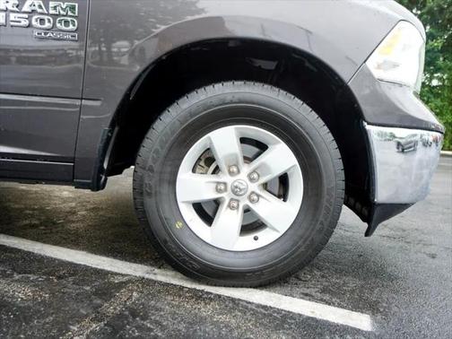 2024 RAM 1500 Classic SLT