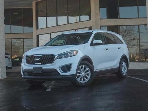2016 Kia Sorento LX