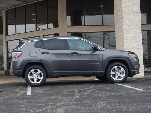 2023 Jeep Compass Sport