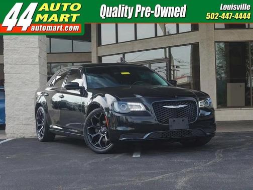 Black 2019 Chrysler 300 Touring