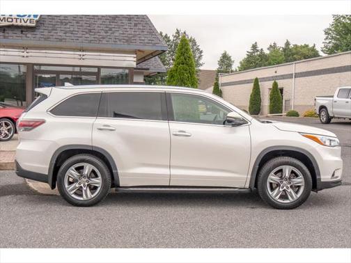 2014 Toyota Highlander Limited Platinum