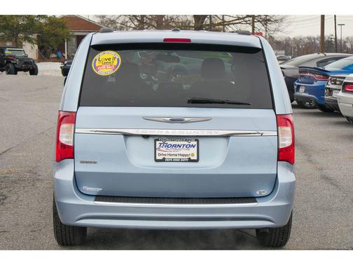 2012 Chrysler Town & Country Touring