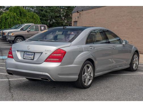 2013 Mercedes-Benz S-Class 4MATIC