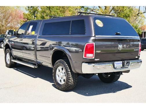 Granite Crystal Metallic Clearcoat 2018 RAM 2500 Laramie Crew Cab 4x4 8' Box