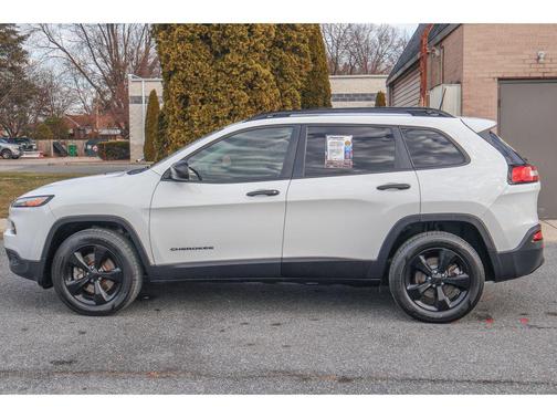 2017 Jeep Cherokee Altitude