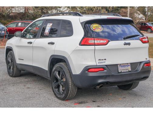 2017 Jeep Cherokee Altitude