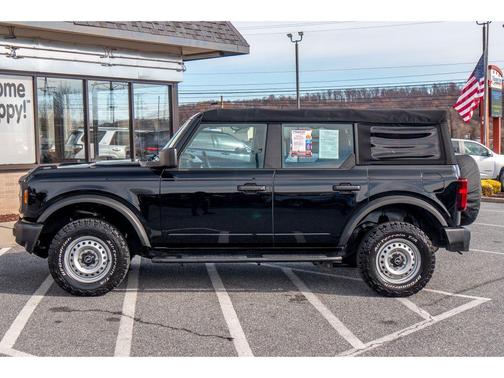 2021 Ford Bronco Base