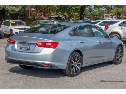 2017 Chevrolet Malibu 1LT