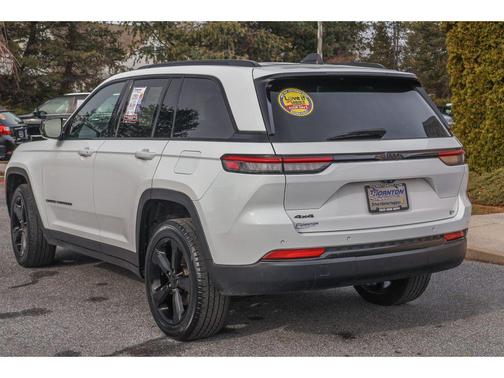 2023 Jeep Grand Cherokee Altitude