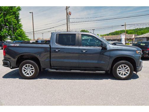 Shadow Gray Metallic 2021 Chevrolet Silverado 1500 RST