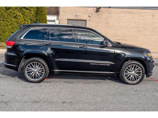 2017 Jeep Grand Cherokee Summit