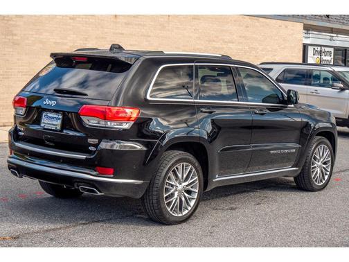2017 Jeep Grand Cherokee Summit