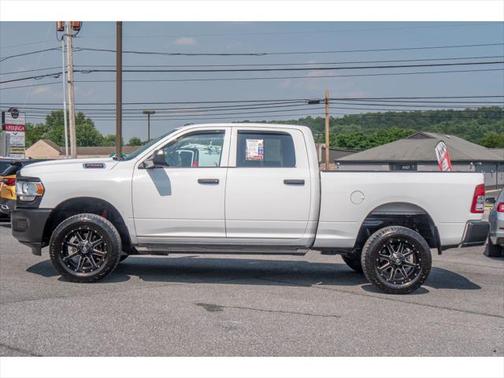 2020 RAM 2500 Tradesman Crew Cab 4X4 6'4' Box