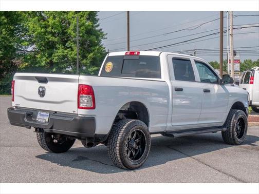 2020 RAM 2500 Tradesman Crew Cab 4X4 6'4' Box