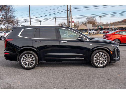 2023 Cadillac XT6 Premium Luxury AWD