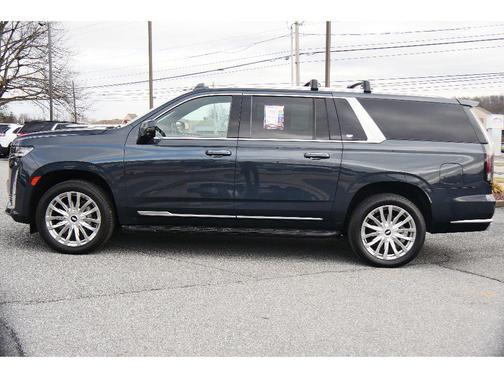 2022 Cadillac Escalade ESV Premium Luxury