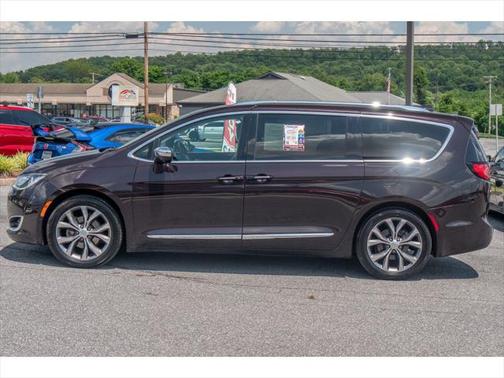2017 Chrysler Pacifica Limited