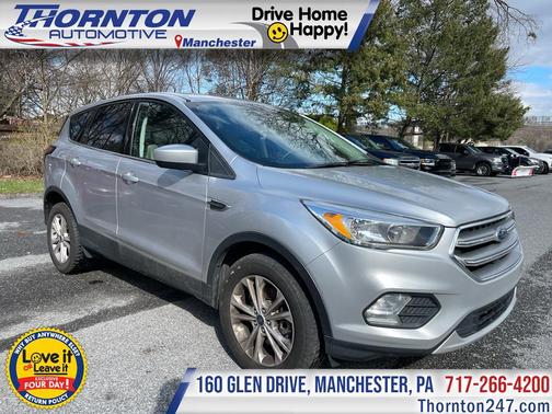 Ingot Silver Metallic 2017 Ford Escape SE