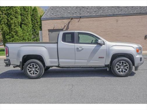 2017 GMC Canyon SLE