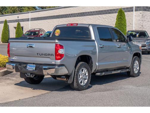 2017 Toyota Tundra SR5