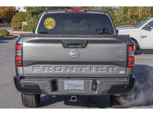 2022 Nissan Frontier S