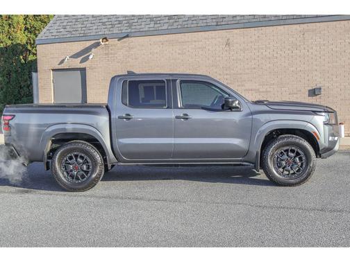 2022 Nissan Frontier S