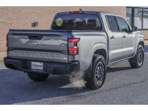 2022 Nissan Frontier S