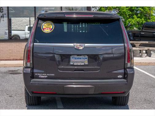 2018 Cadillac Escalade ESV Luxury