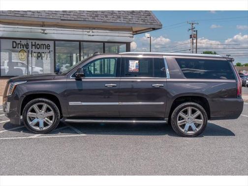 2018 Cadillac Escalade ESV Luxury