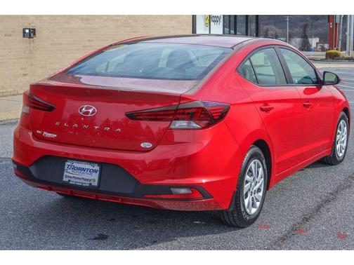 2020 Hyundai ELANTRA SE