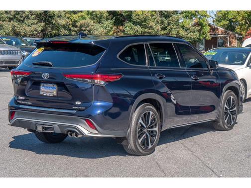 2022 Toyota Highlander XSE