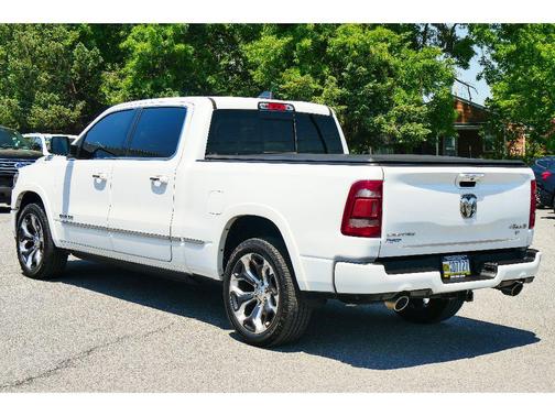 Ivory White Tri-Coat Pearlcoat 2019 RAM 1500 Limited