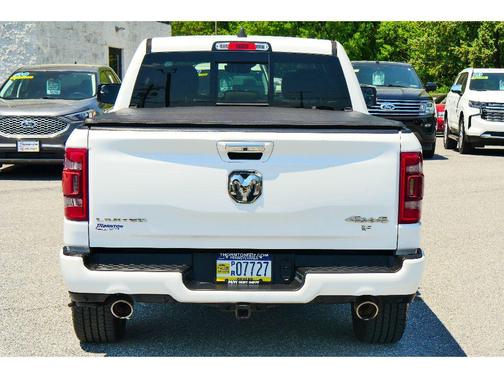 Ivory White Tri-Coat Pearlcoat 2019 RAM 1500 Limited