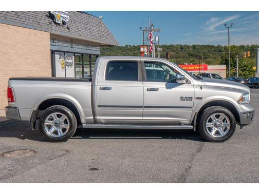 2015 RAM 1500 Laramie