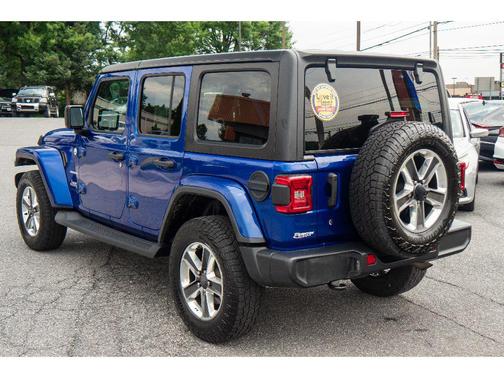 Ocean Blue Metallic Clearcoat 2018 Jeep Wrangler Unlimited Sahara