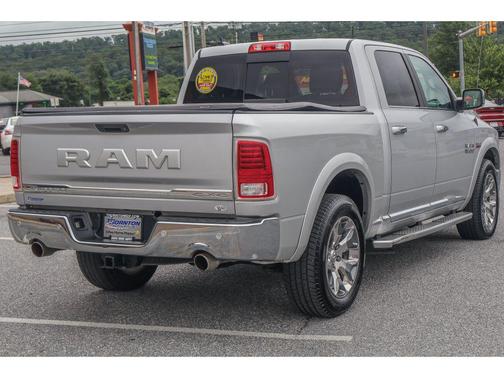 2017 RAM 1500 Limited Crew Cab 4x4 5'7' Box